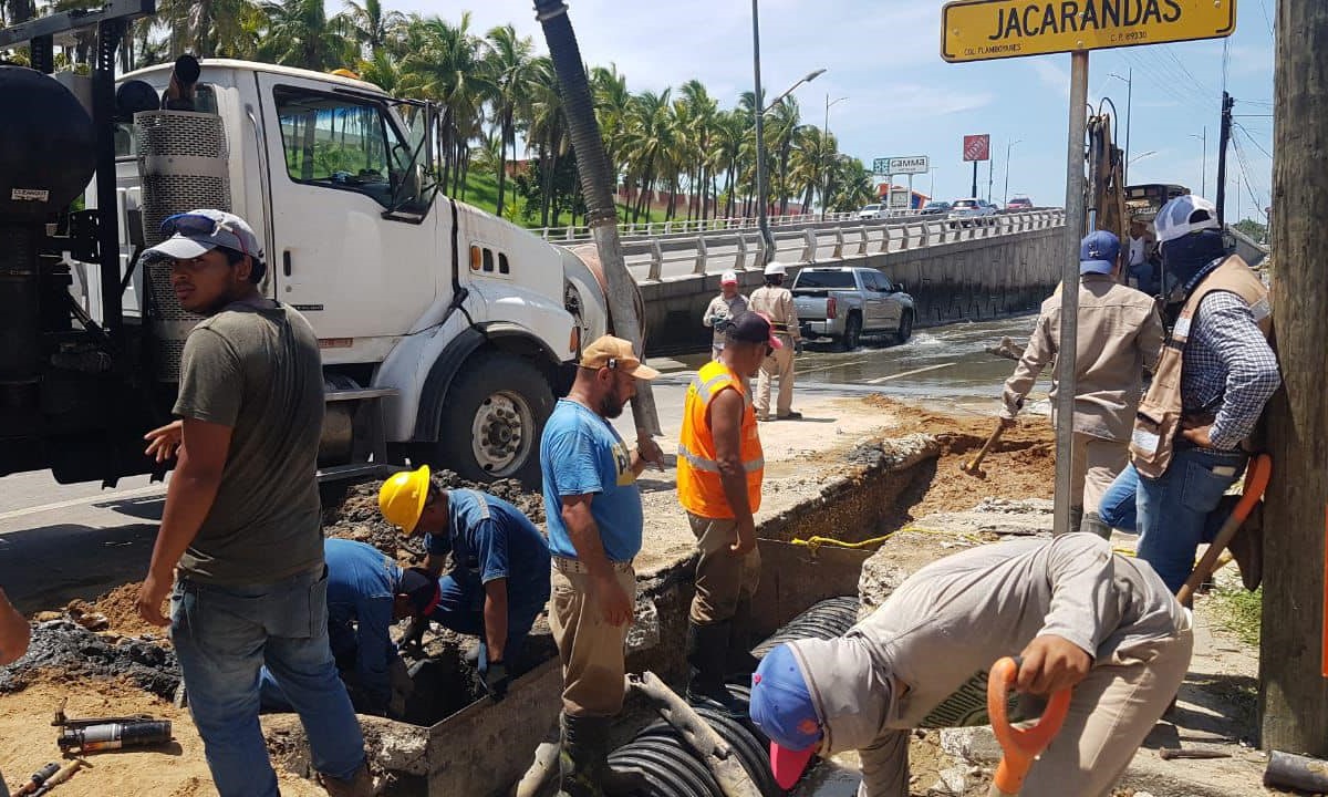 Concluye COMAPA SUR trabajos de reposición de un colector en la Avenida Hidalgo.