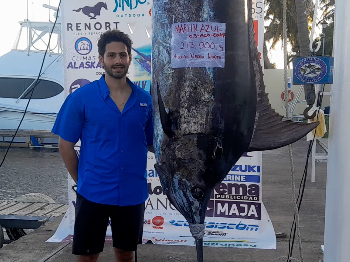 Nicolás Nader Nader es el Campeón del Torneo de Pesca del Marlin del Club de Yates Tampico