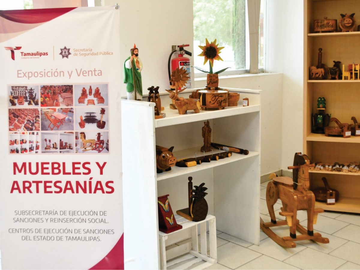 Realiza SSPT exposición itinerante de artesanías hechas en CEDES