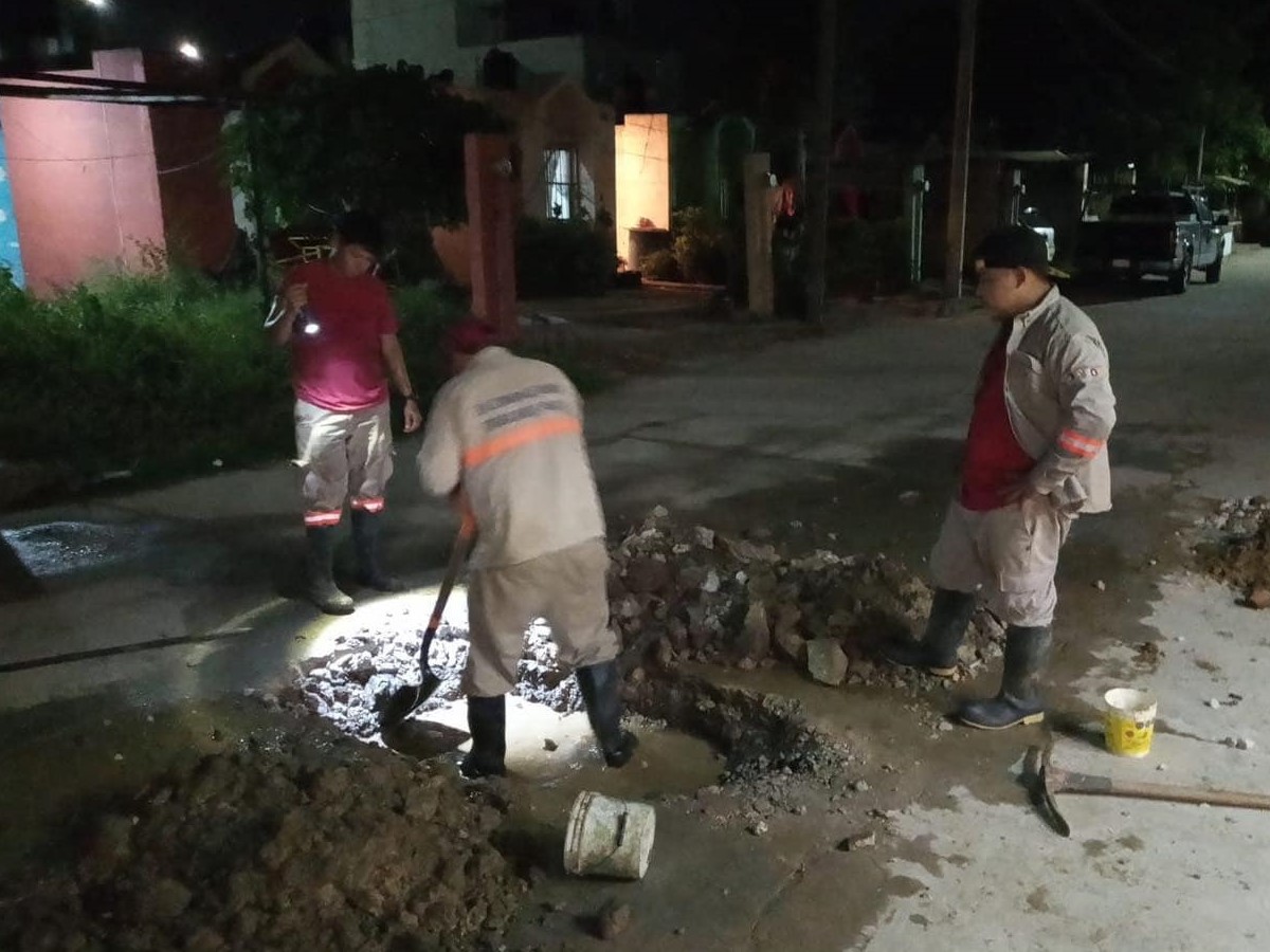 Repara COMAPA Altamira fugas de agua en fraccionamientos