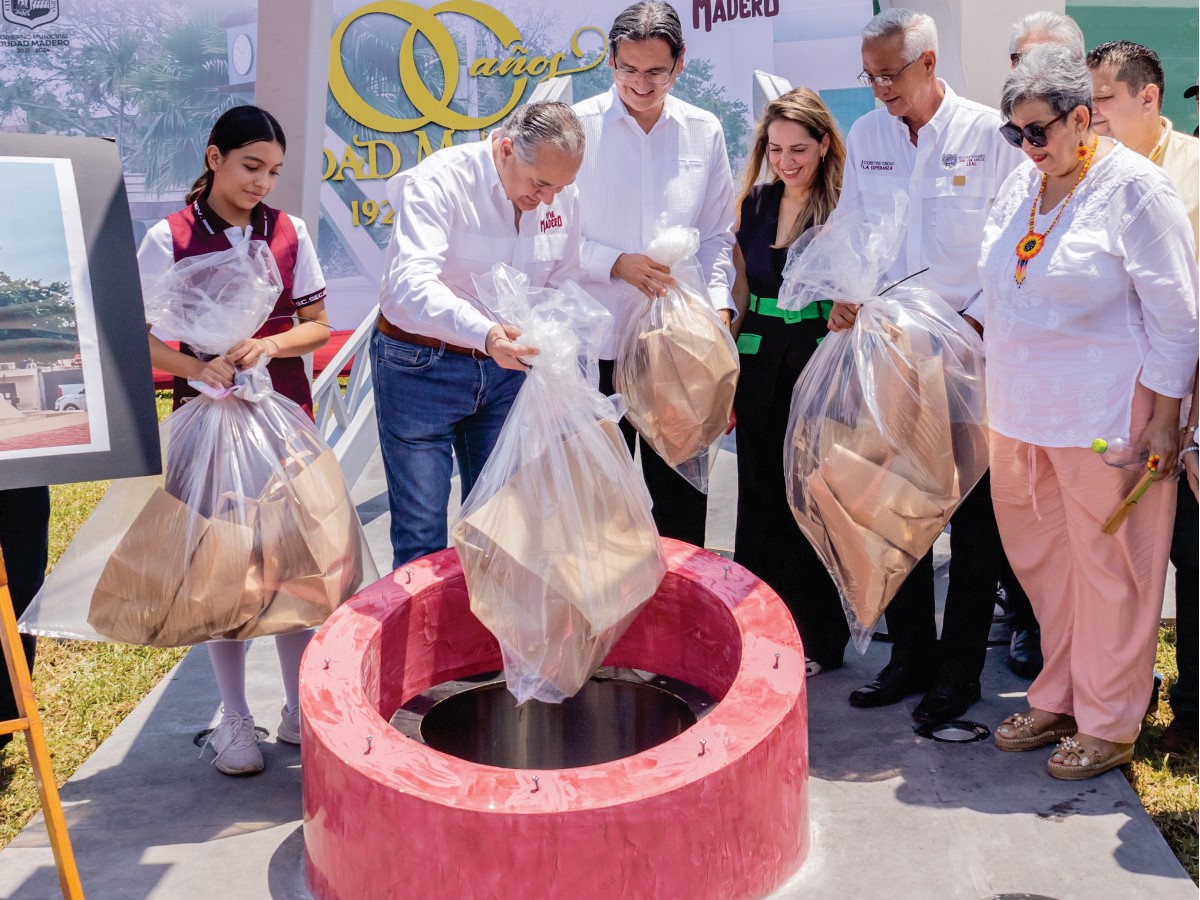 Realizan Ceremonia de Sellado de Cápsula del Tiempo en Ciudad Madero