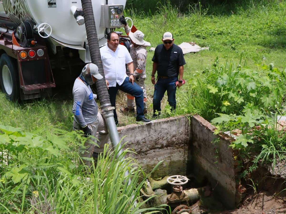 Supervisa COMAPA Altamira funcionamiento de válvulas reguladoras de flujo y presión.