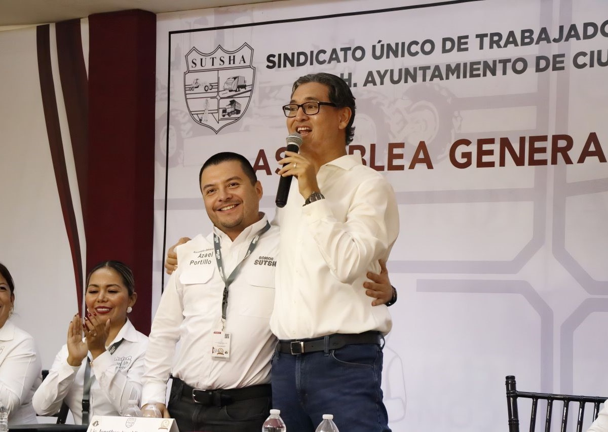 Reafirma Erasmo Gonzalez Robledo compromisos de trabajo con el único sindicato establecido en el ayuntamiento maderense